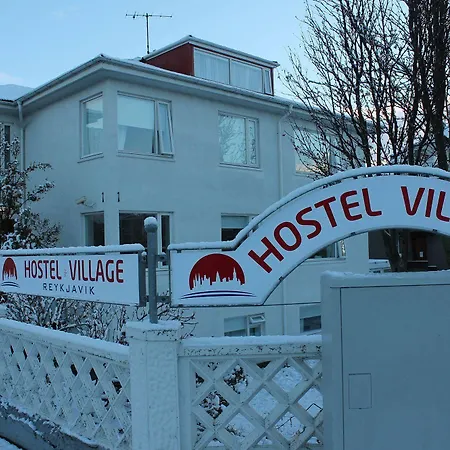 Farfuglaheimili Village *