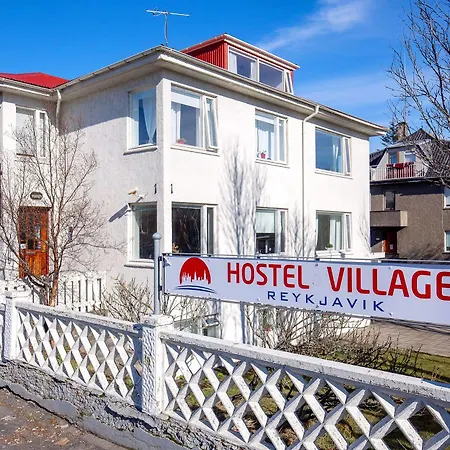 Farfuglaheimili Village *
