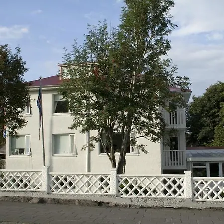 Village Ostello *